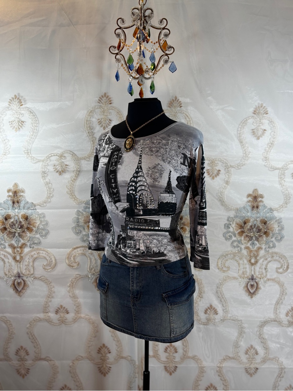 ✨Vintage Y2K Beaded & Sequins New York City Graphic Quarter Sleeeve✨